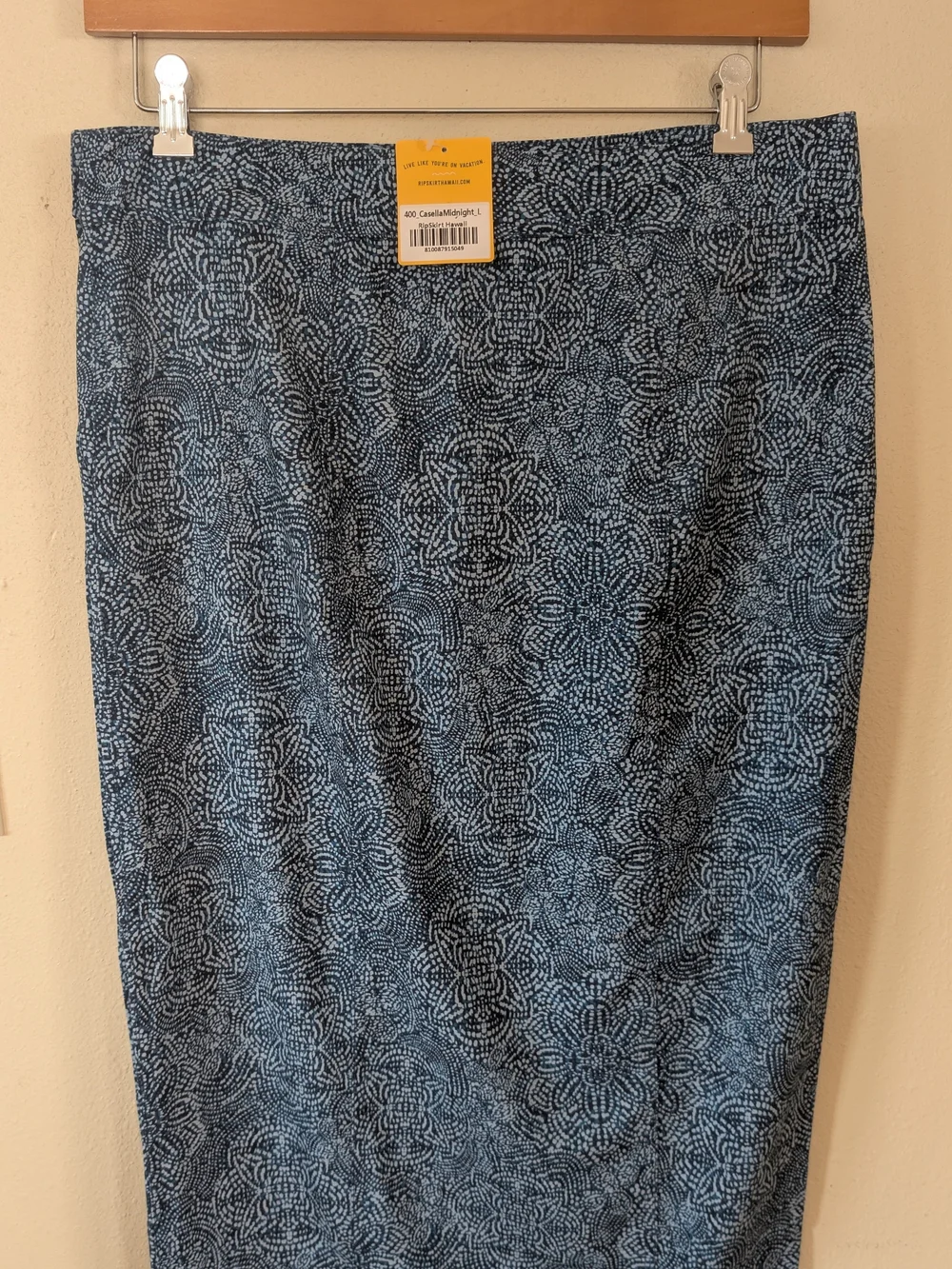 Ripskirt Hawaii Blue and White Patterned Pencil Skirt